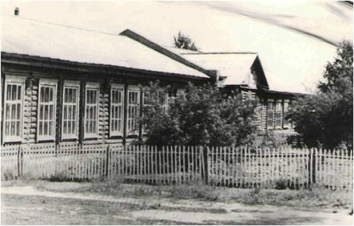 Восьмилетняя школа в с. Зорино, 1974 г.jpg